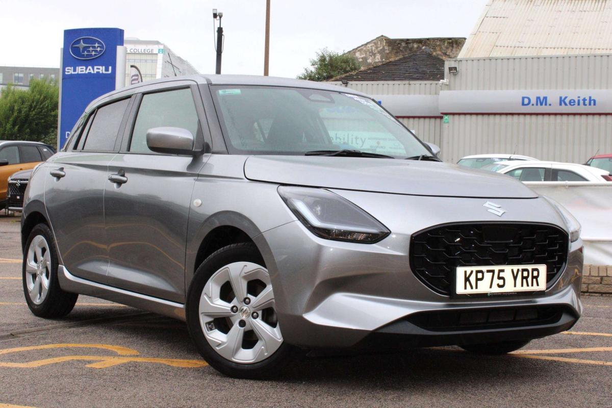 Main listing image - Suzuki Swift