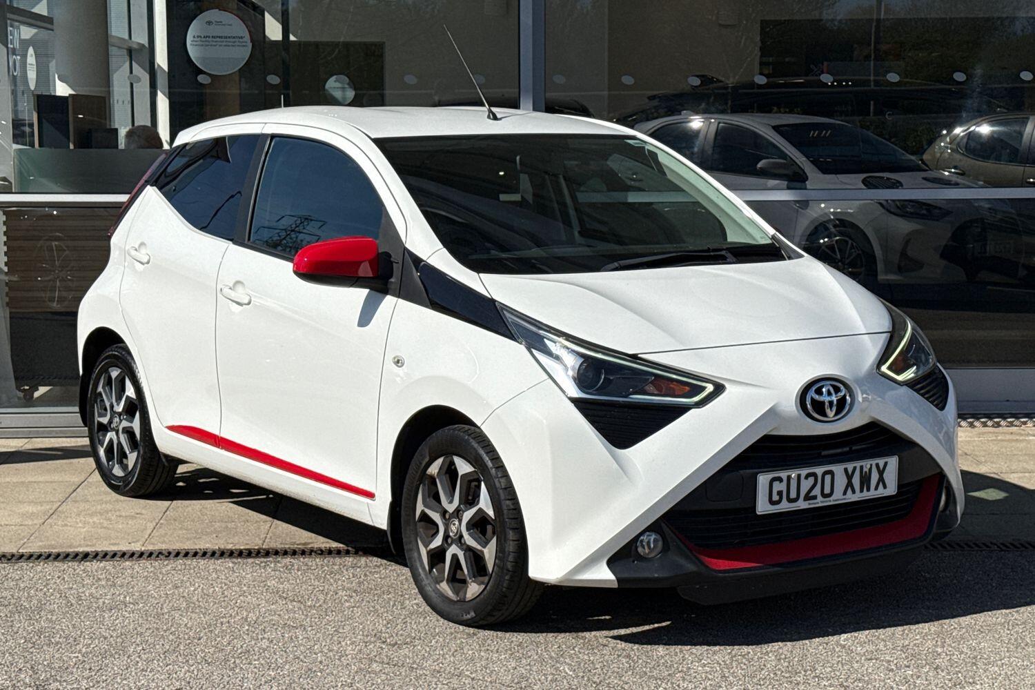 Main listing image - Toyota Aygo
