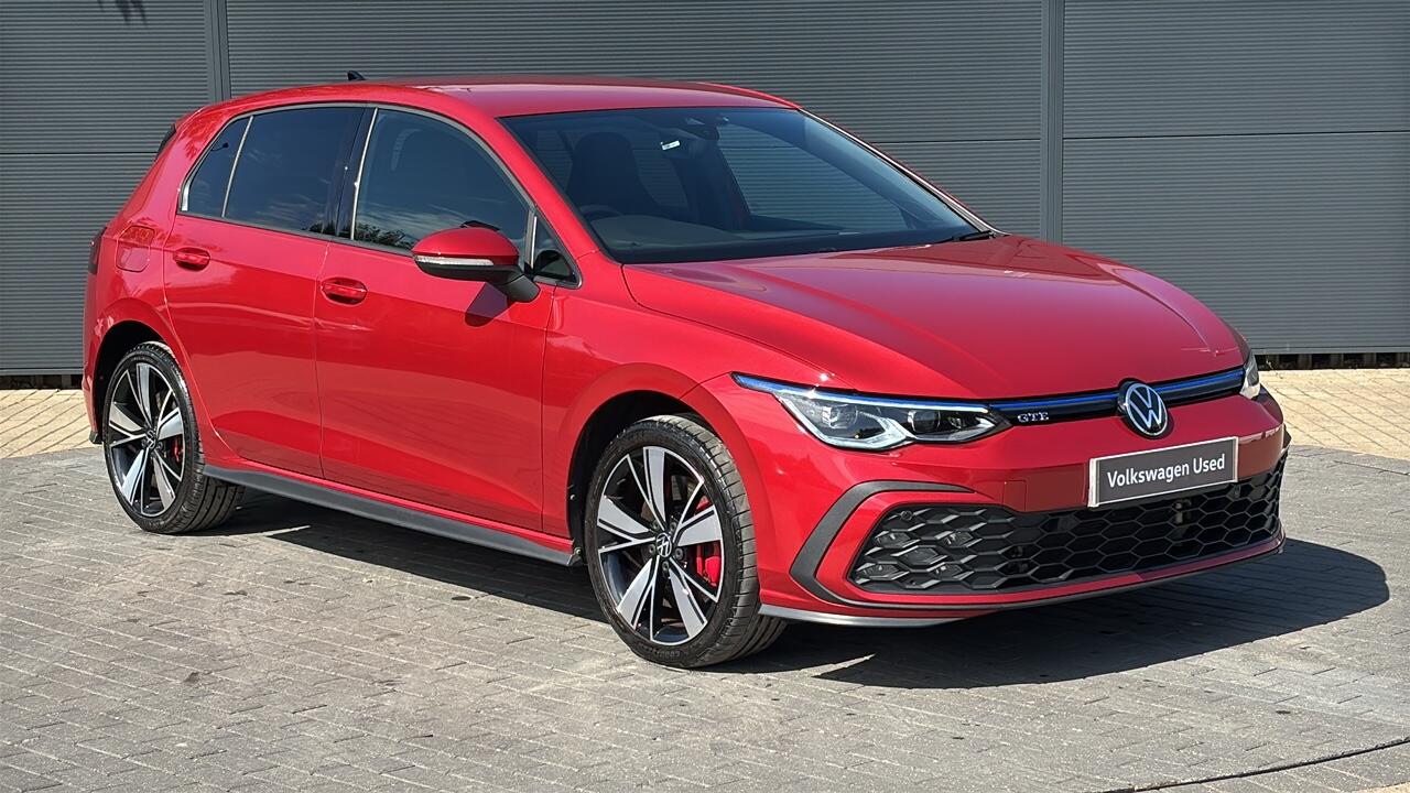 Main listing image - Volkswagen Golf