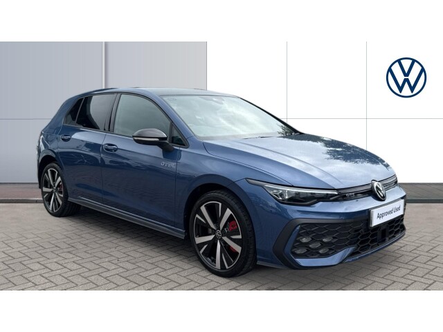 Main listing image - Volkswagen Golf GTE
