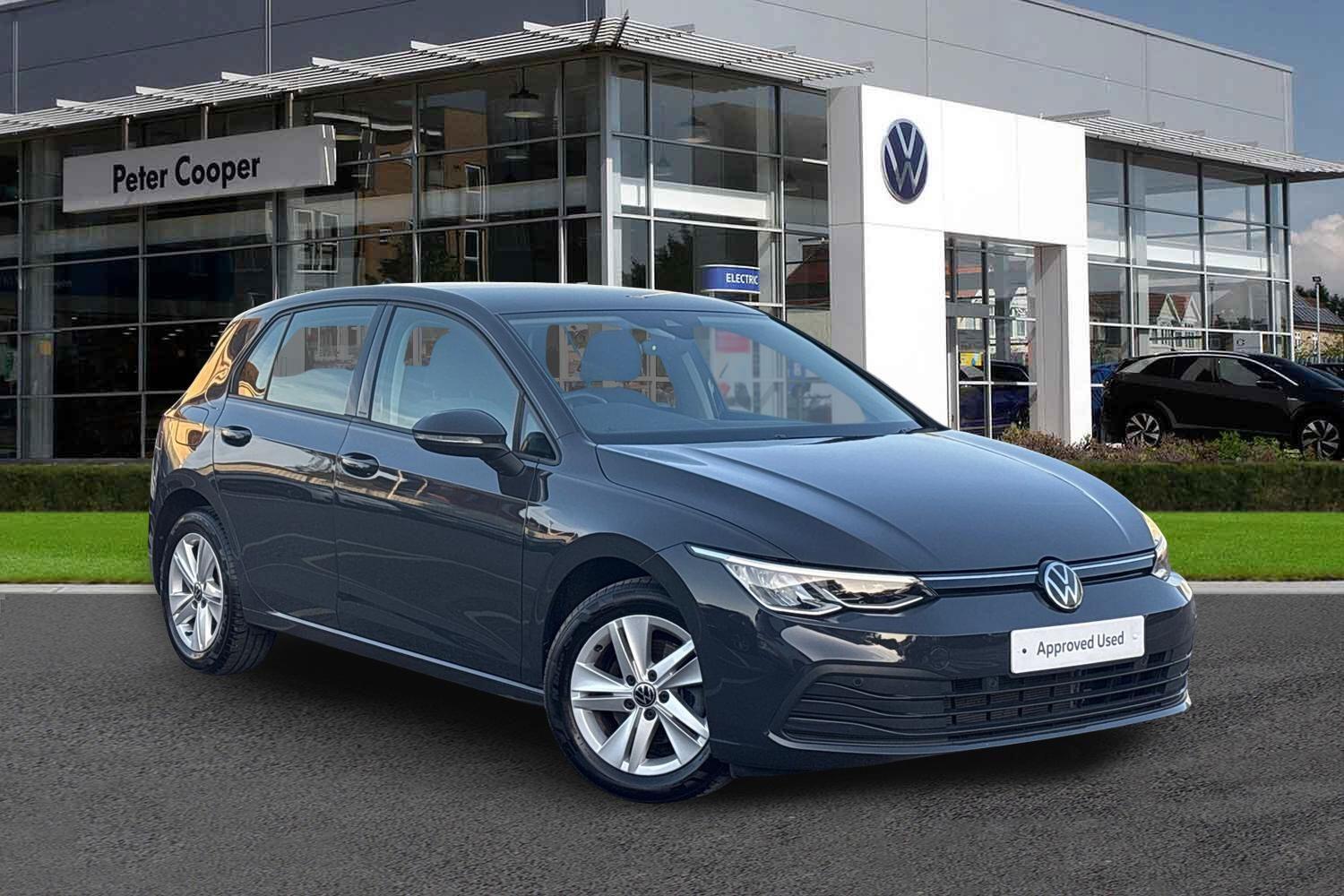 Main listing image - Volkswagen Golf