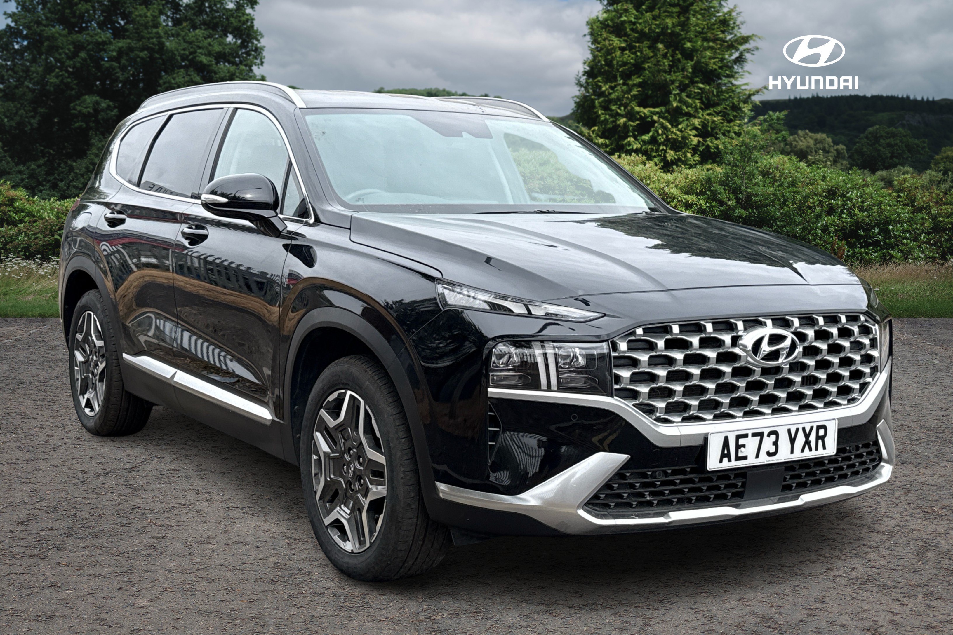 Main listing image - Hyundai Santa Fe