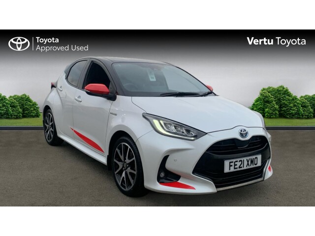 Main listing image - Toyota Yaris