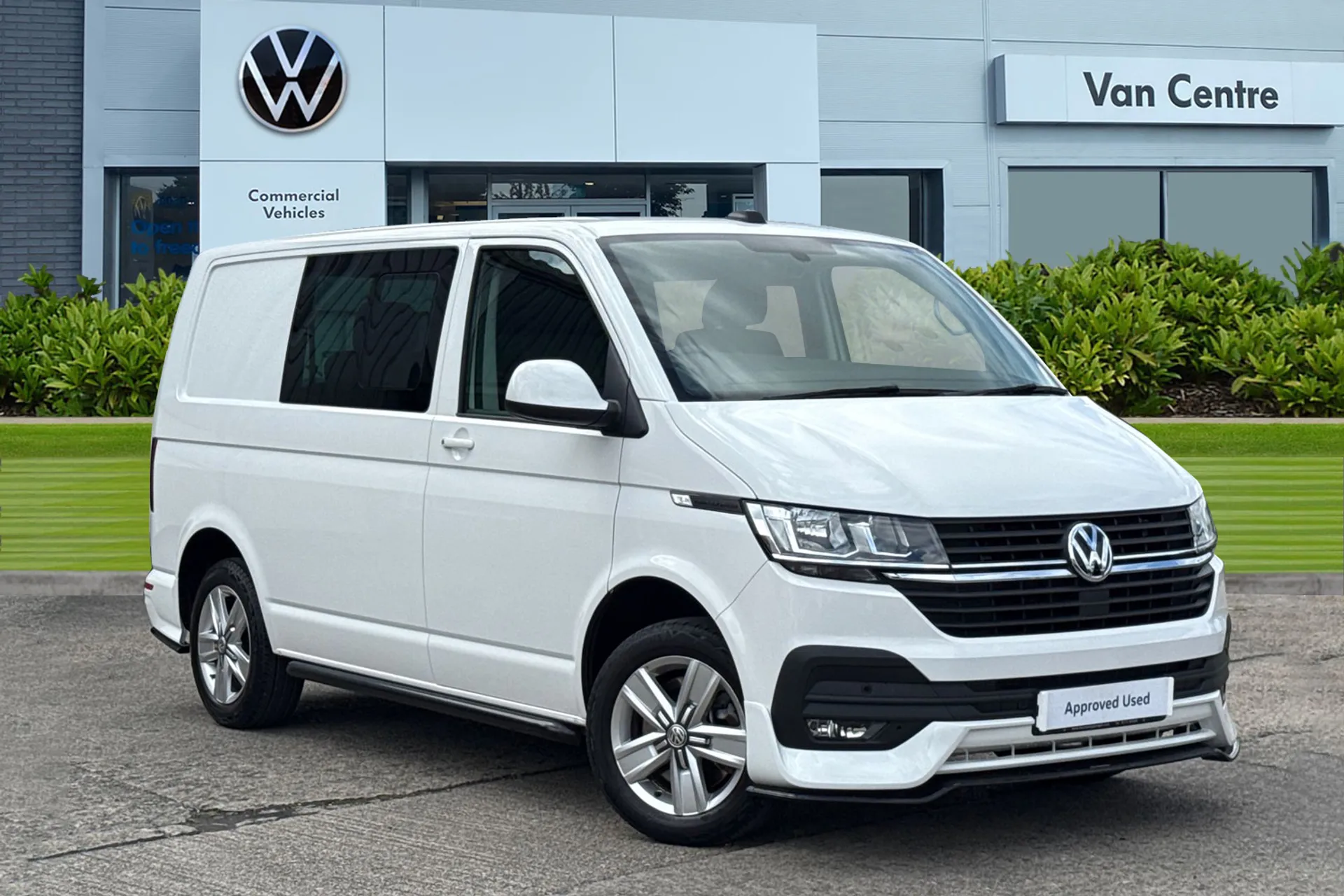 Main listing image - Volkswagen Transporter