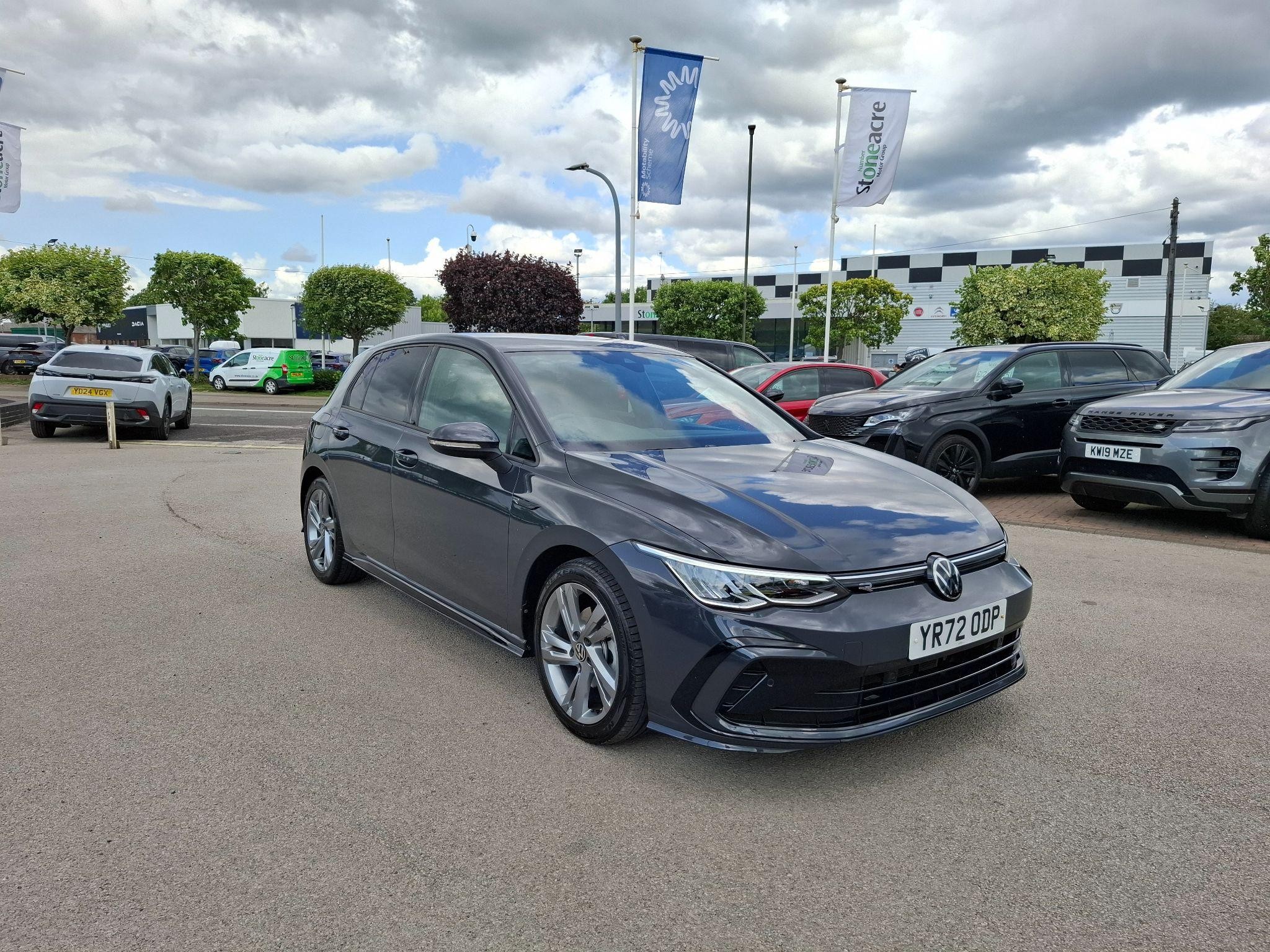 Main listing image - Volkswagen Golf