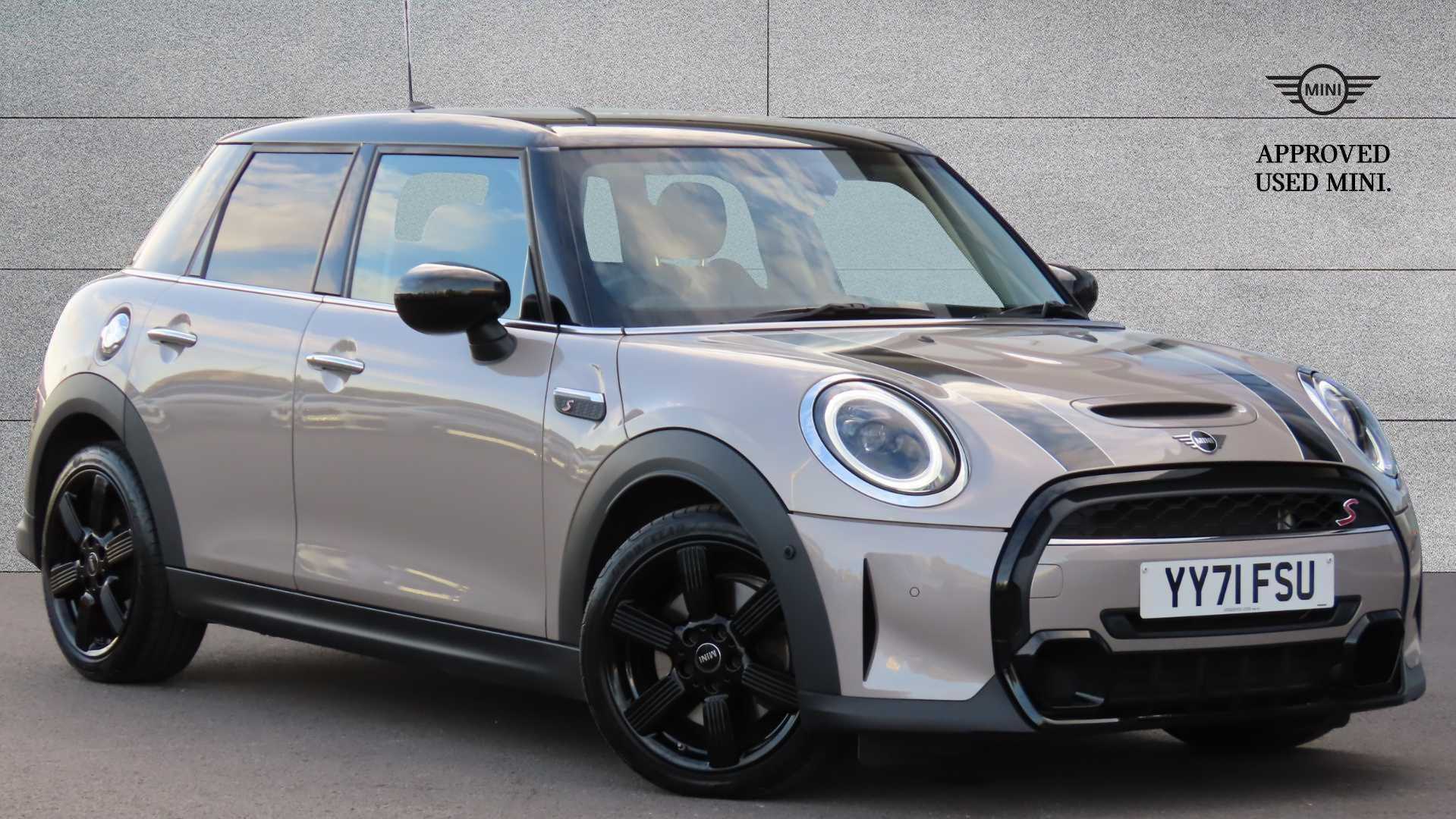 Main listing image - MINI Hatchback 5dr