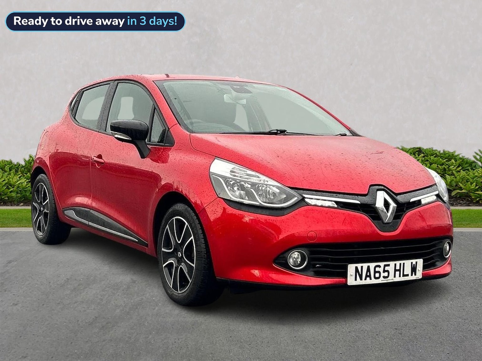 Main listing image - Renault Clio