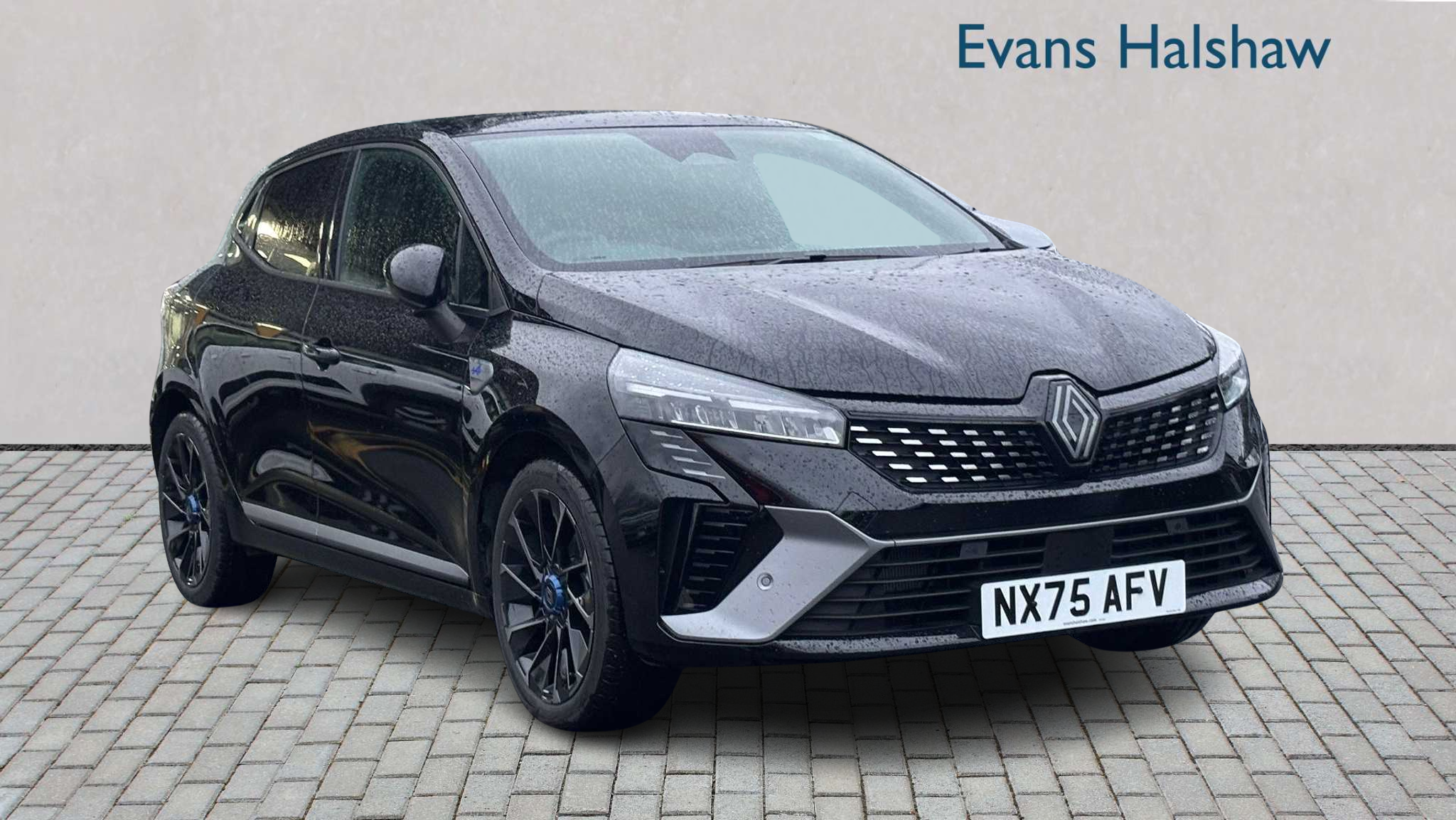 Main listing image - Renault Clio