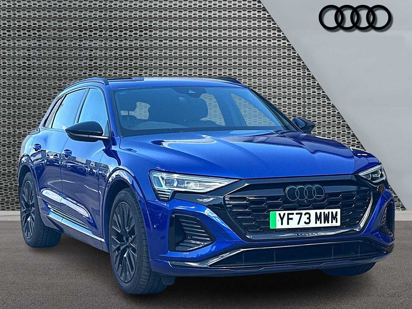 Main listing image - Audi Q8 e-tron