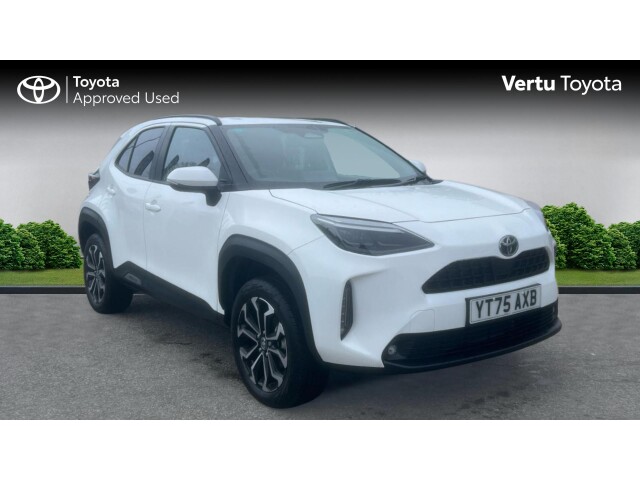Main listing image - Toyota Yaris Cross