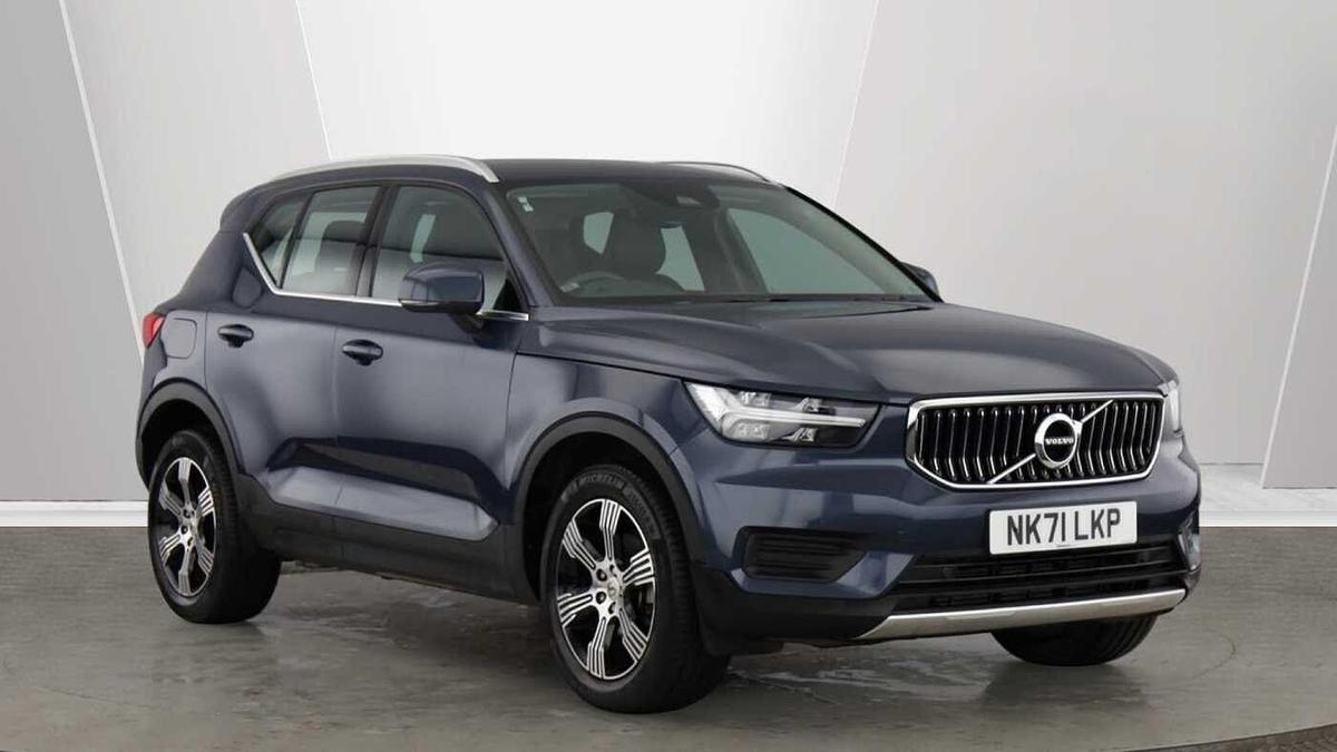 Main listing image - Volvo XC40