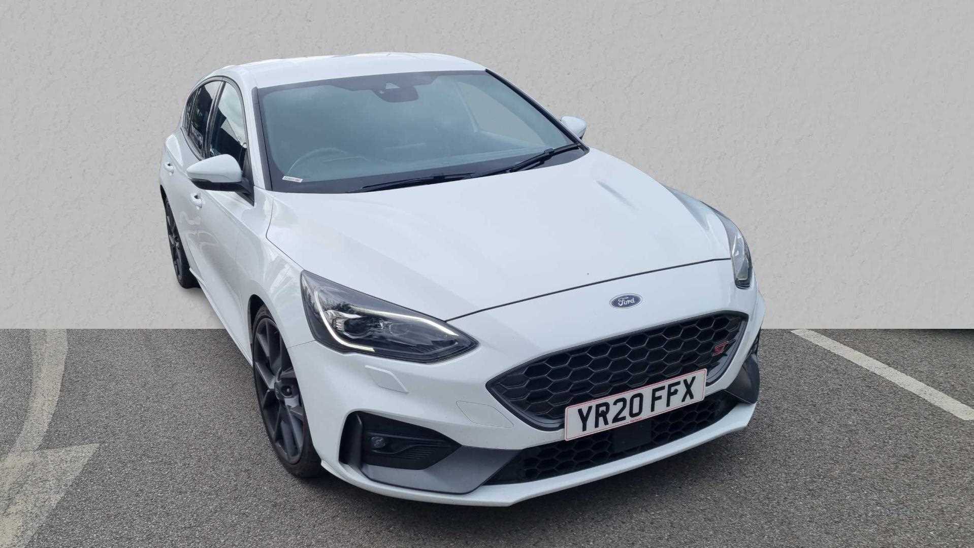 Main listing image - Ford Focus ST