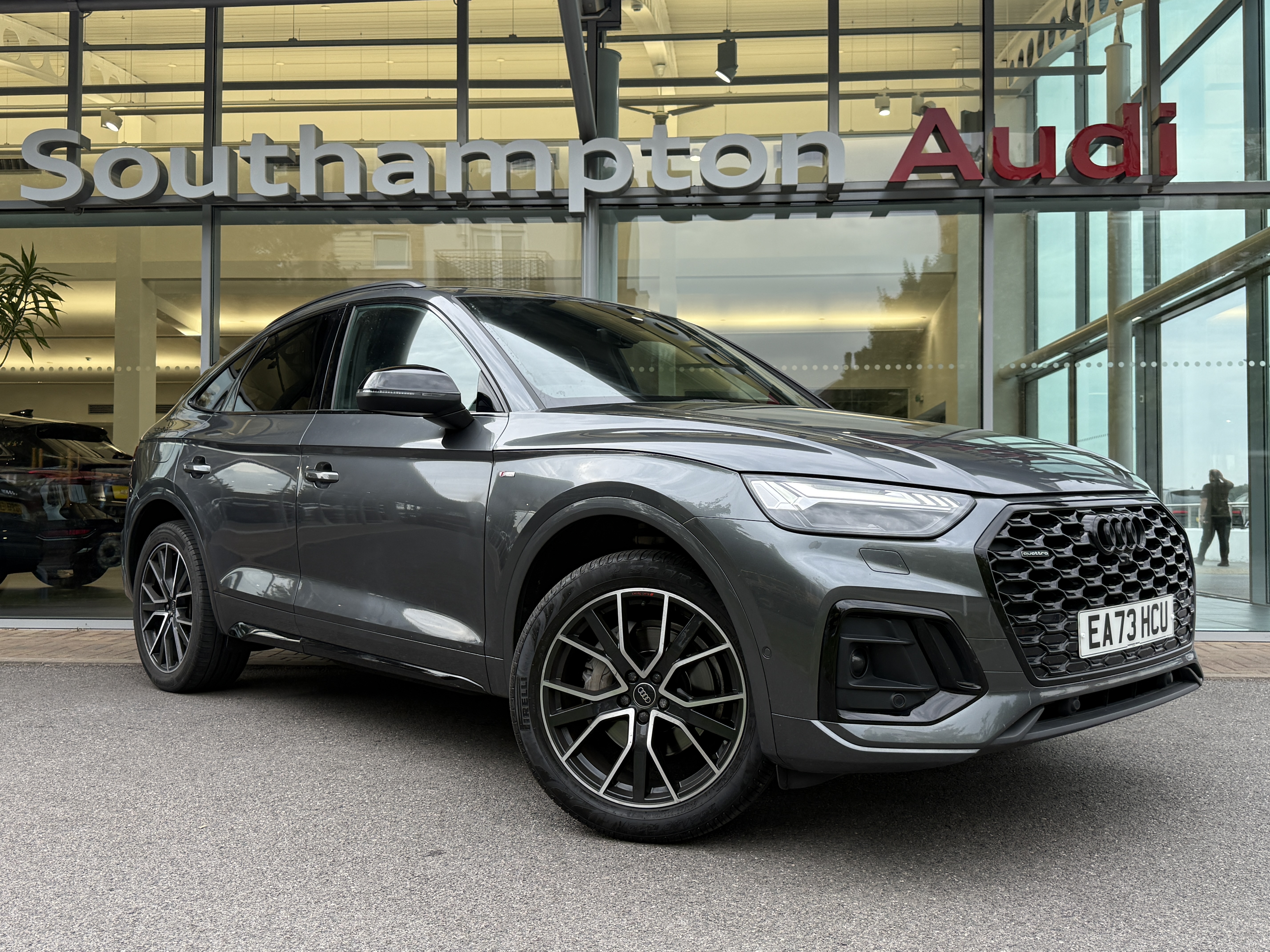 Main listing image - Audi Q5
