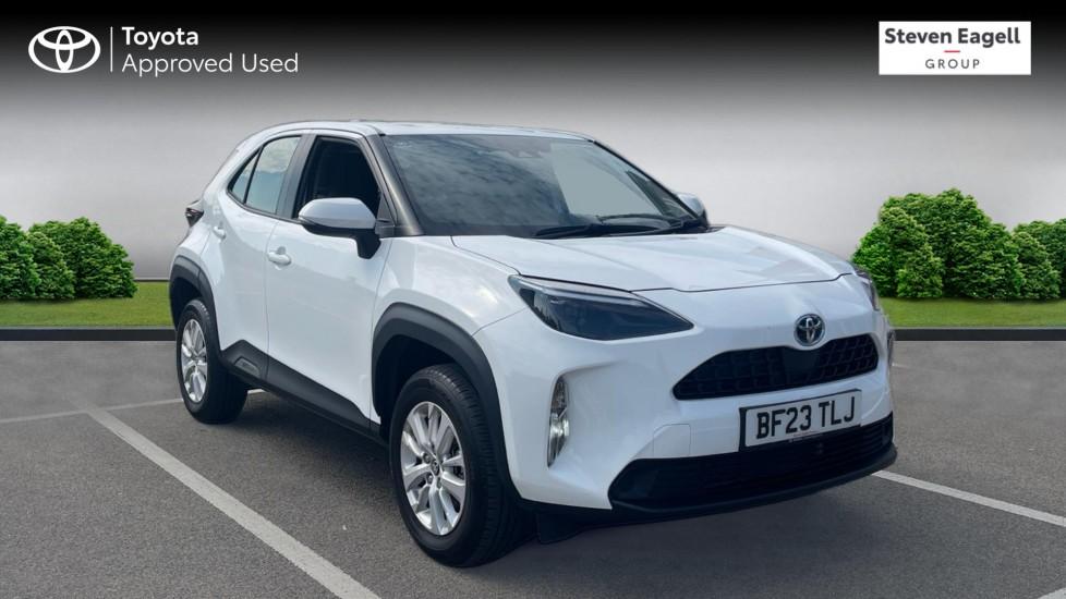 Main listing image - Toyota Yaris Cross