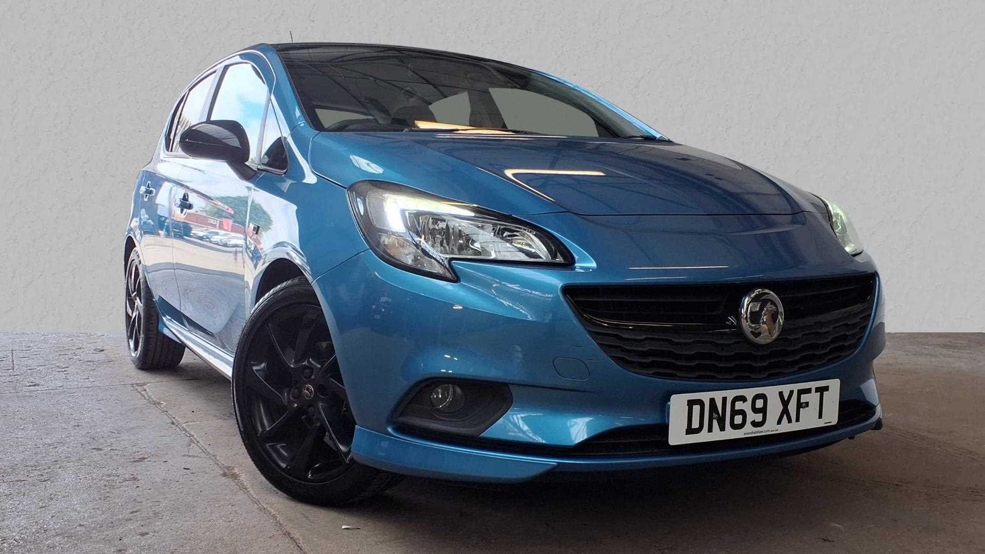 Main listing image - Vauxhall Corsa