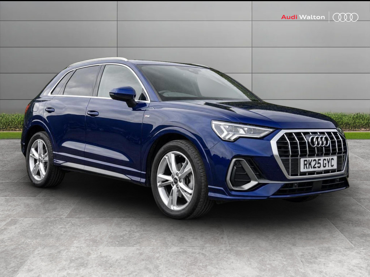 Main listing image - Audi Q3