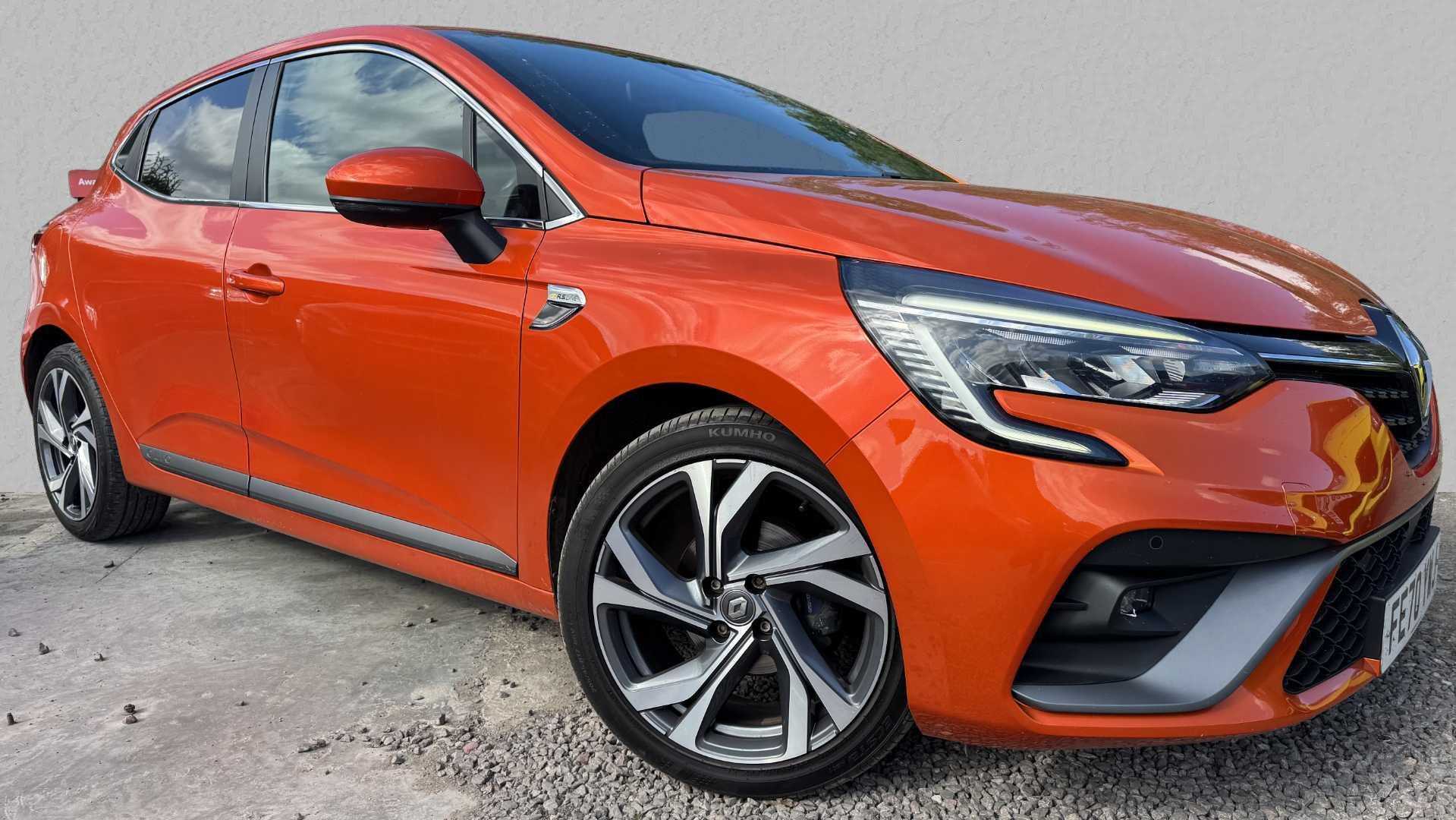 Main listing image - Renault Clio
