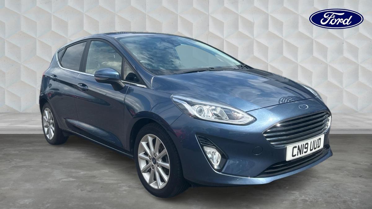 Main listing image - Ford Fiesta