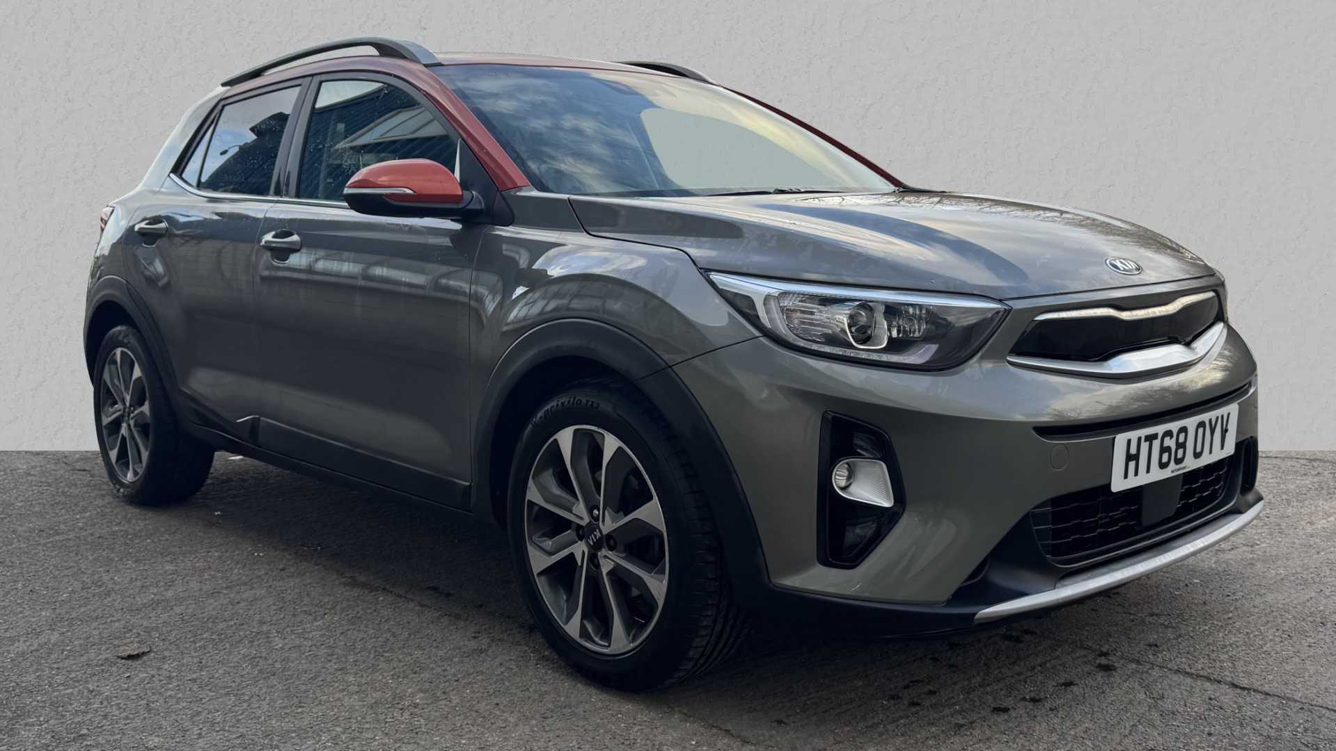 Main listing image - Kia Stonic