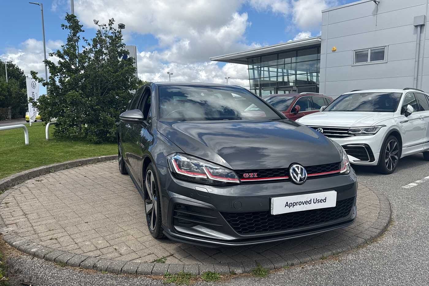 Main listing image - Volkswagen Golf GTI