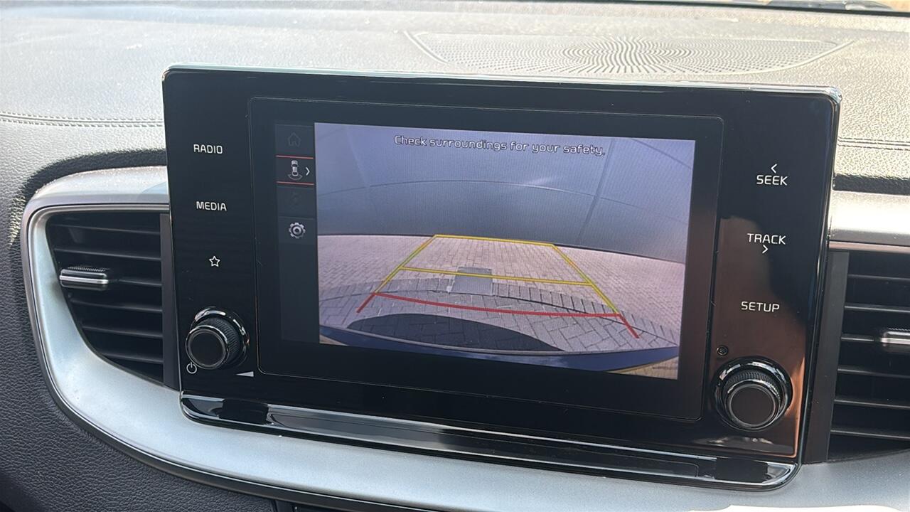 Main listing image - Kia XCeed