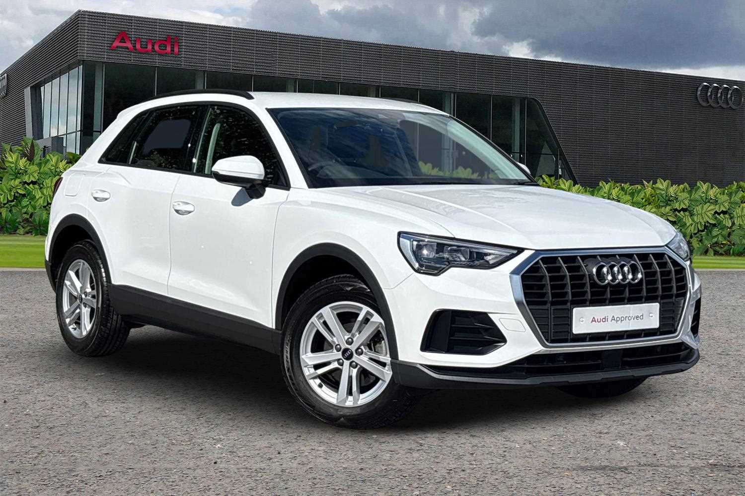 Main listing image - Audi Q3
