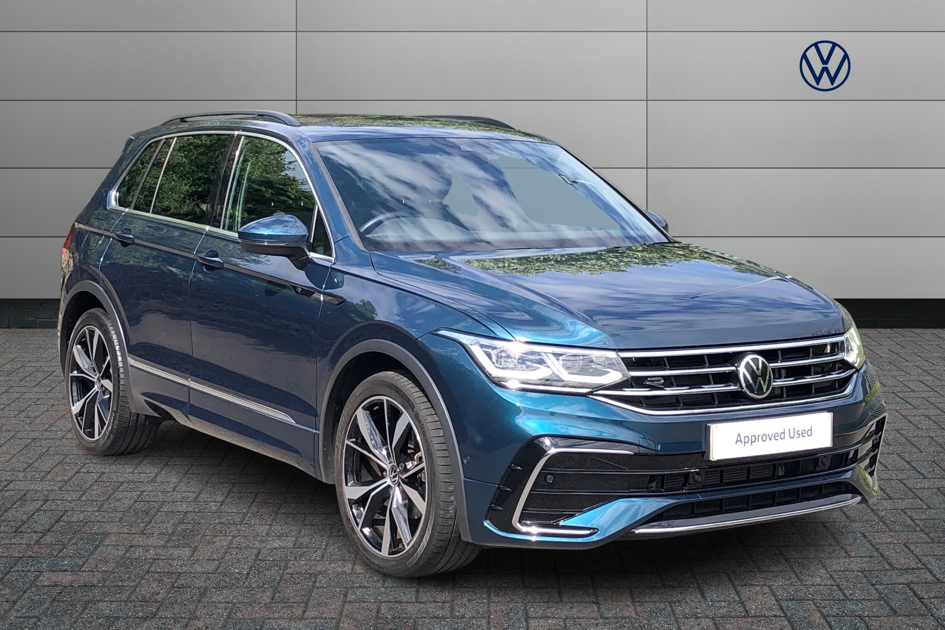 Main listing image - Volkswagen Tiguan