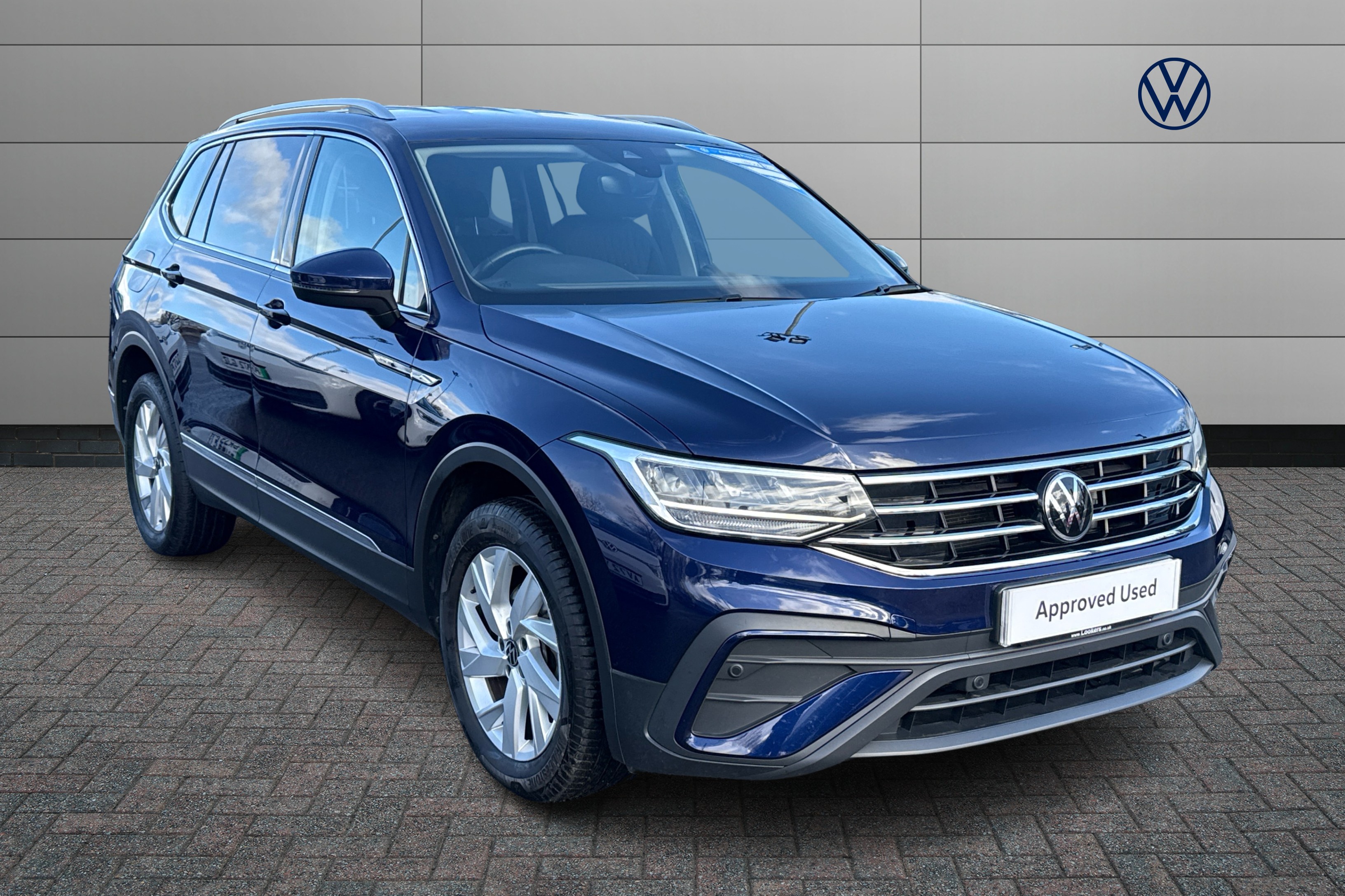 Main listing image - Volkswagen Tiguan Allspace
