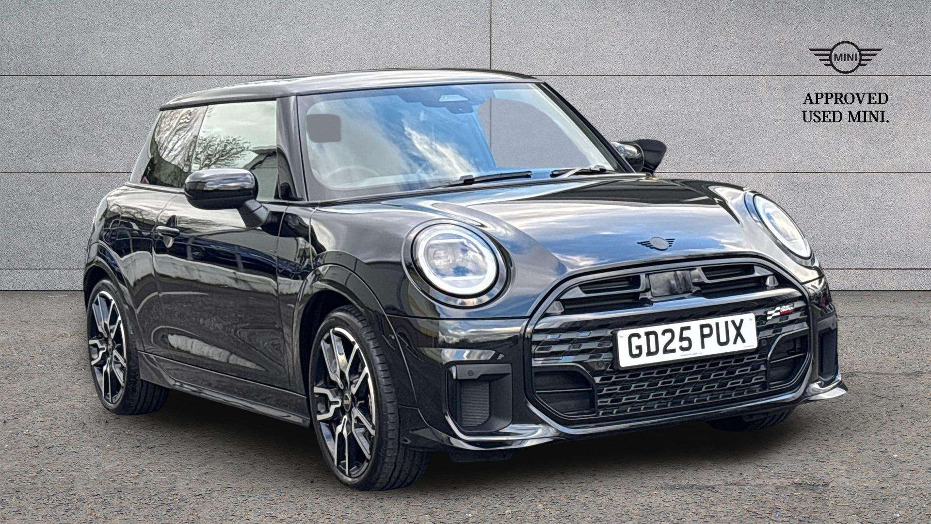 Main listing image - MINI Hatchback