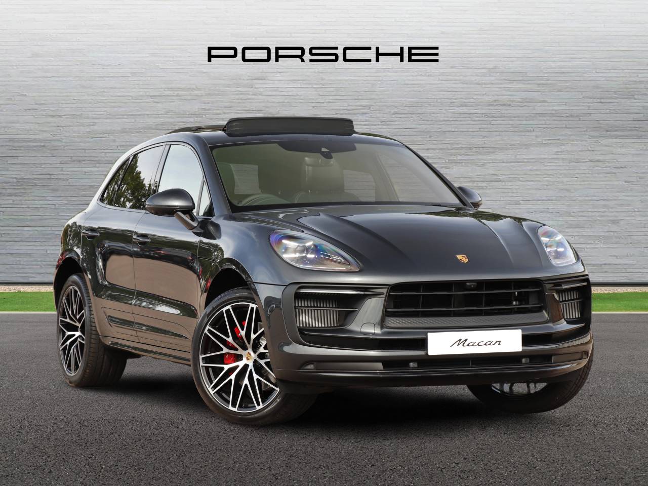 Main listing image - Porsche Macan