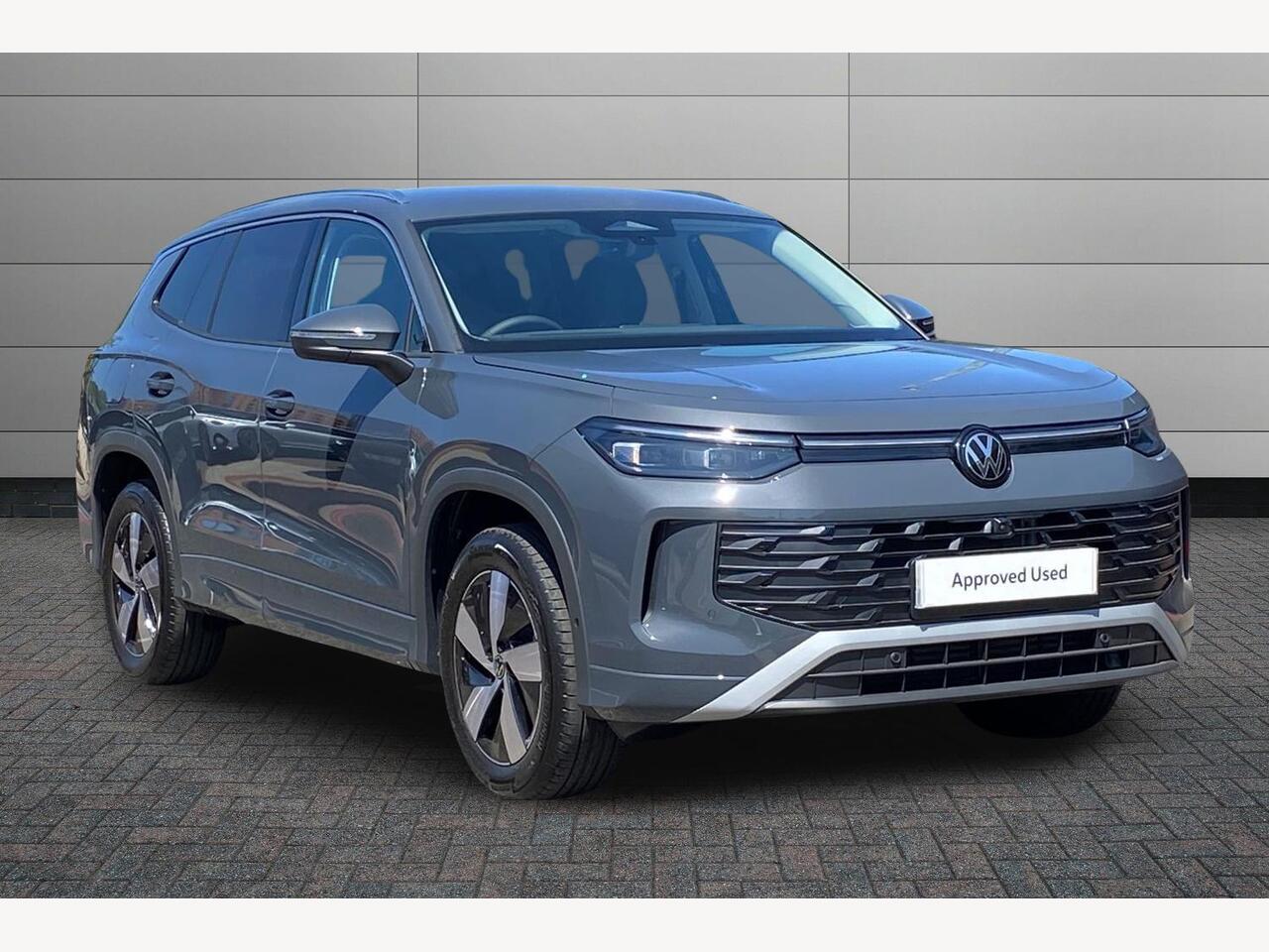Main listing image - Volkswagen Tayron