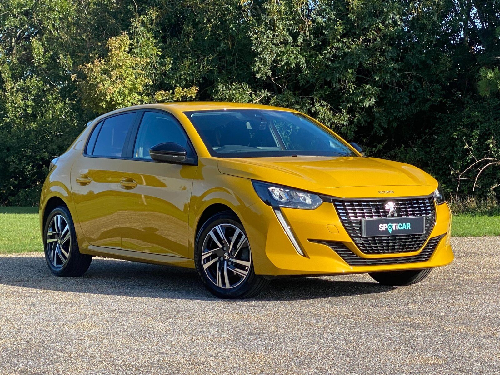 Main listing image - Peugeot 208