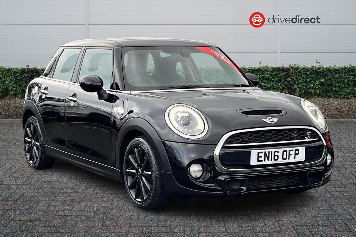 Main listing image - MINI Hatchback 5dr