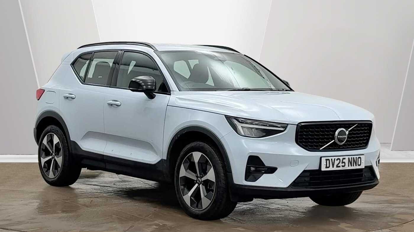 Main listing image - Volvo XC40