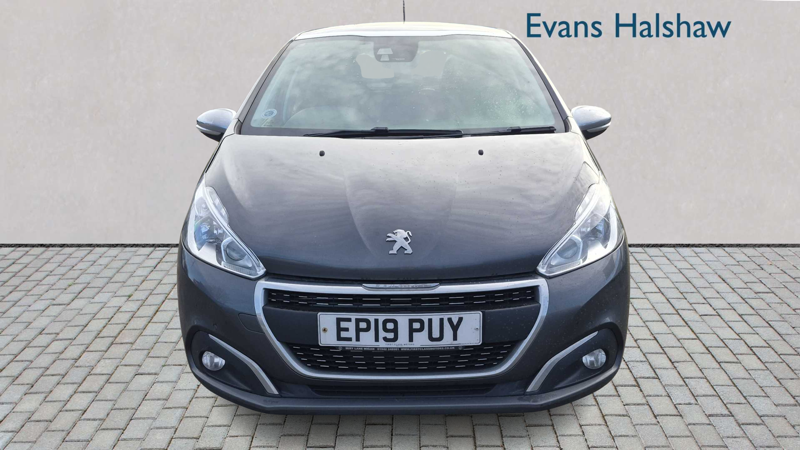 Main listing image - Peugeot 208
