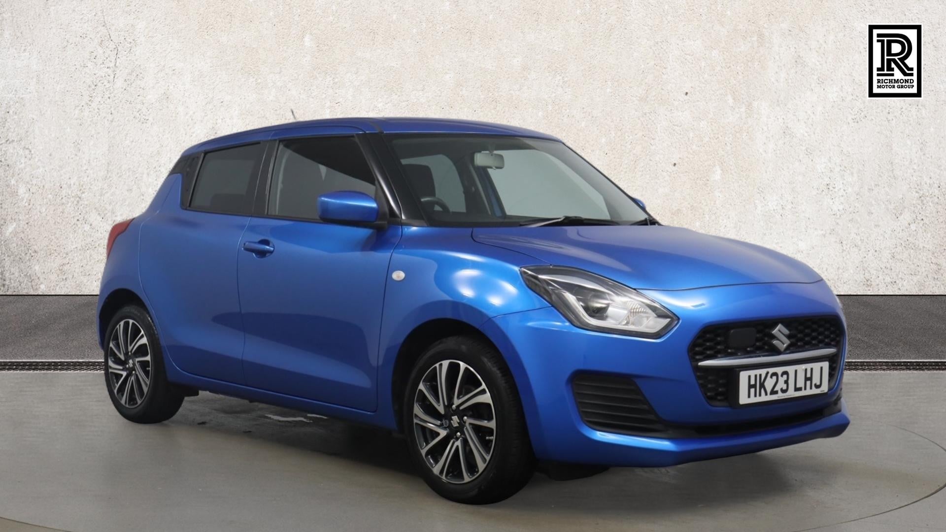Main listing image - Suzuki Swift