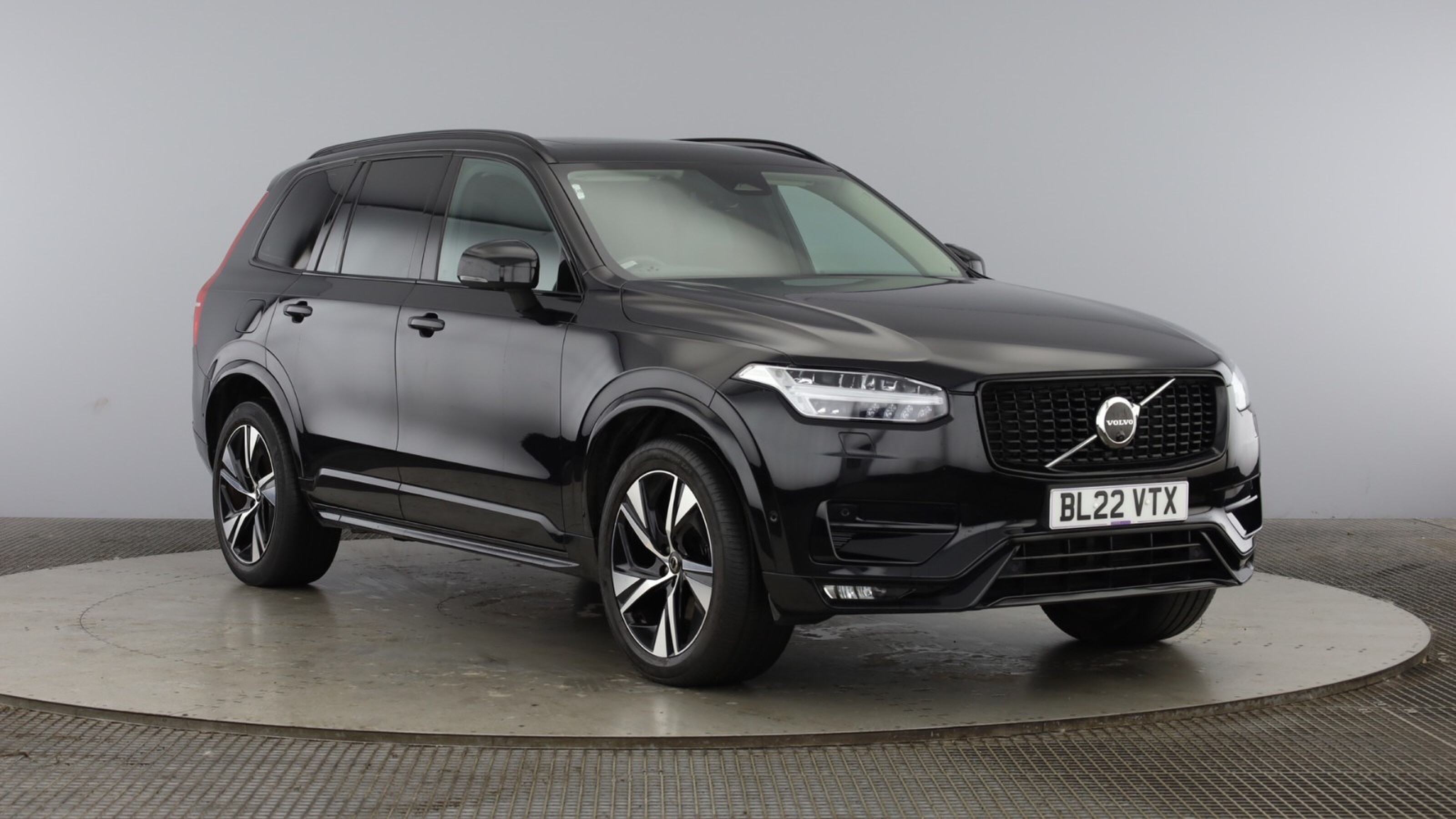 Main listing image - Volvo XC90