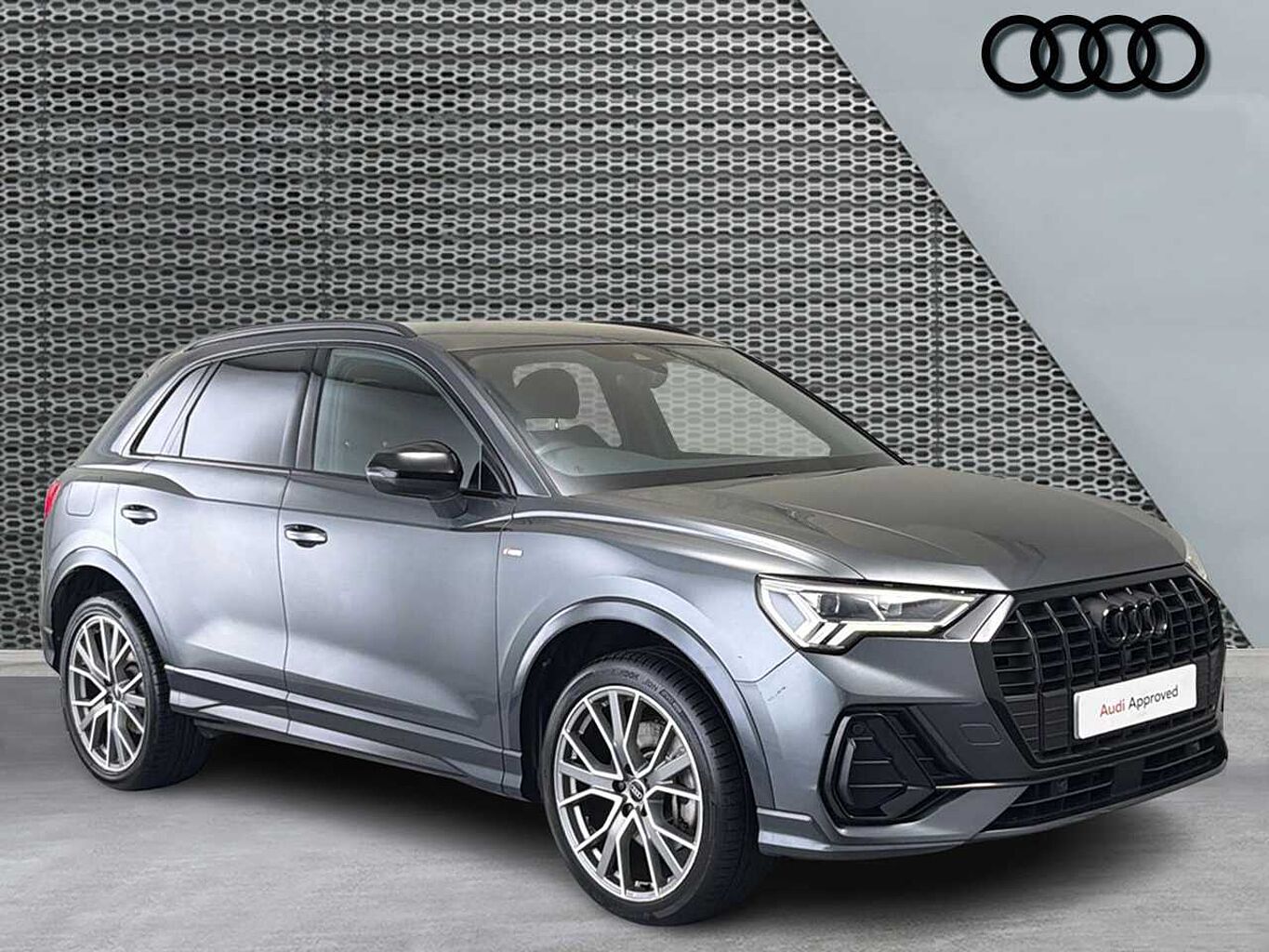 Main listing image - Audi Q3