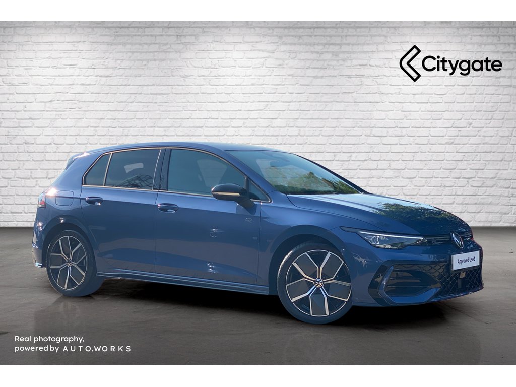 Main listing image - Volkswagen Golf