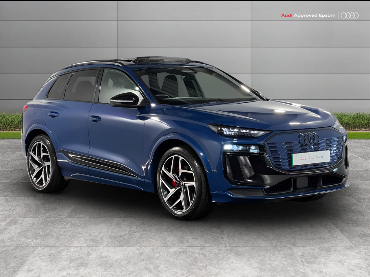 Main listing image - Audi Q6 e-tron