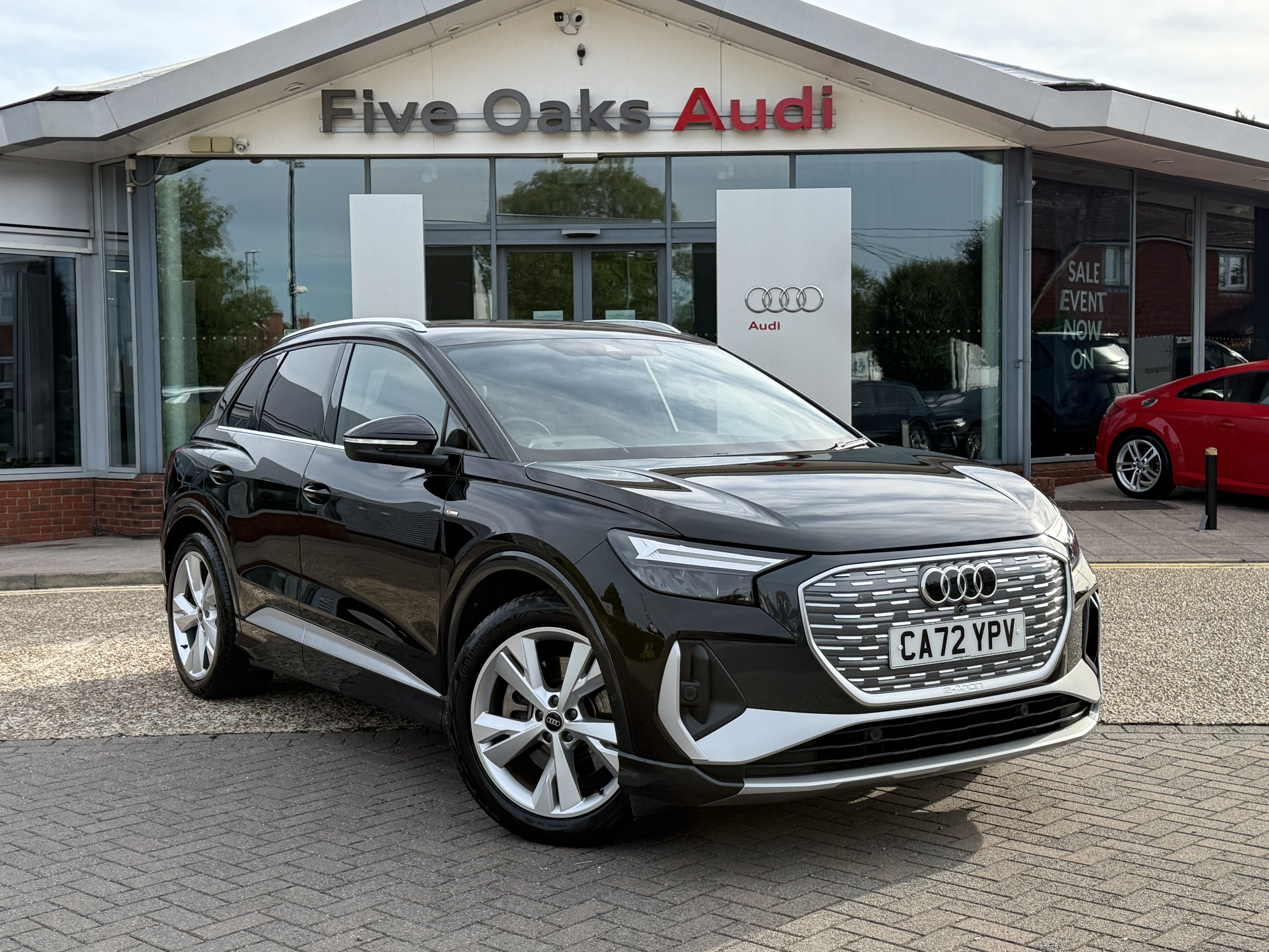 Main listing image - Audi Q4