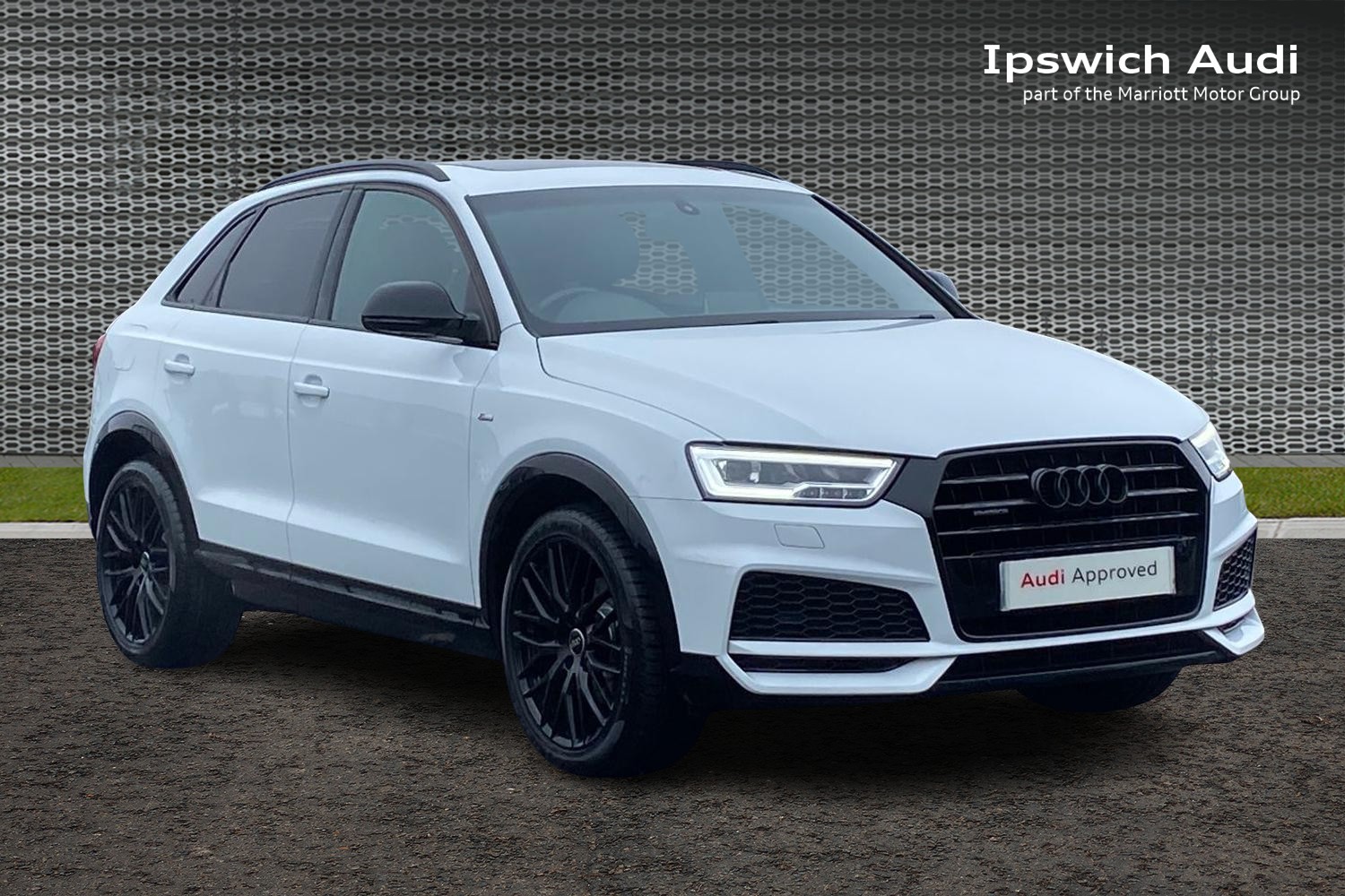 Main listing image - Audi Q3