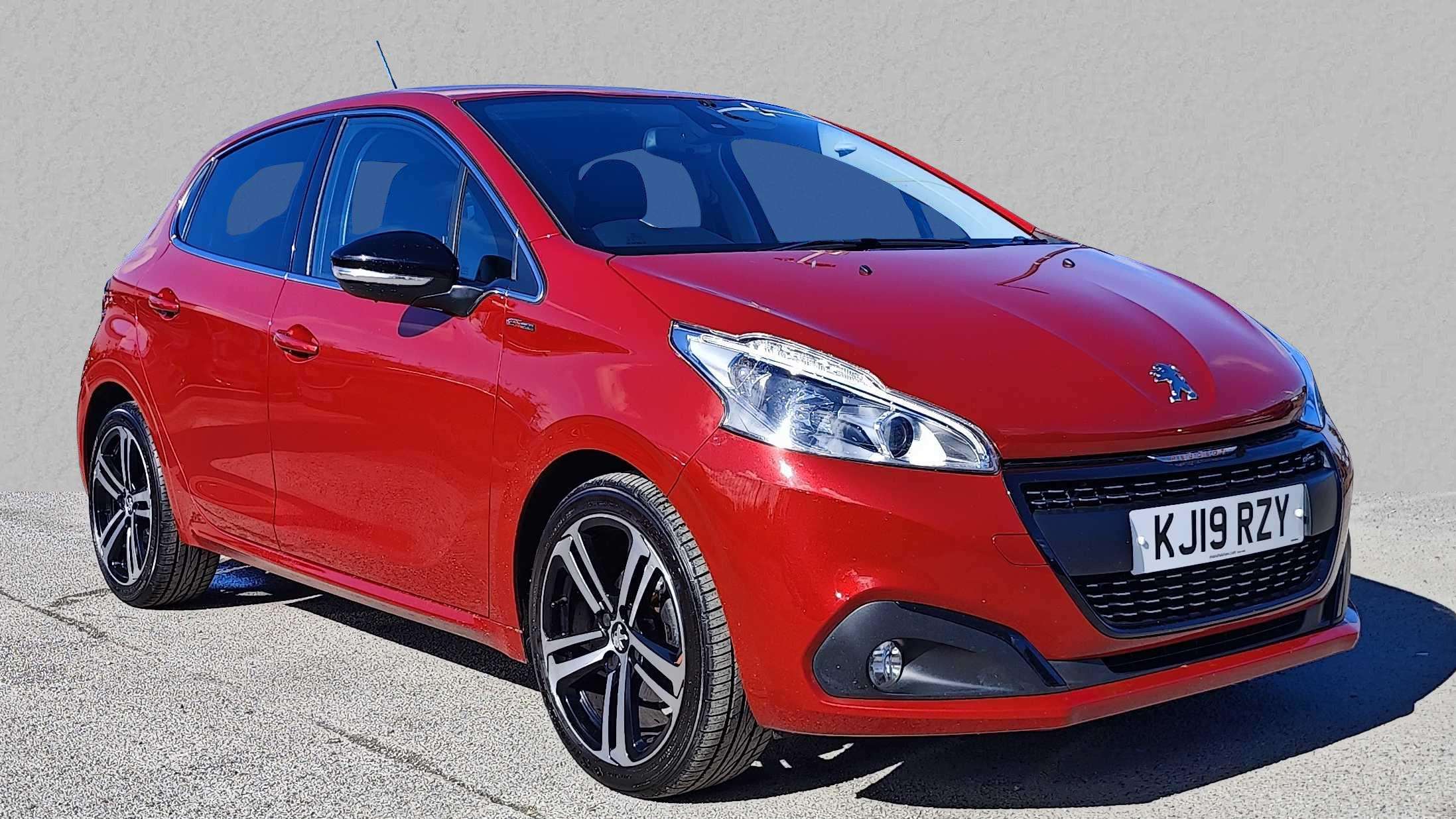 Main listing image - Peugeot 208