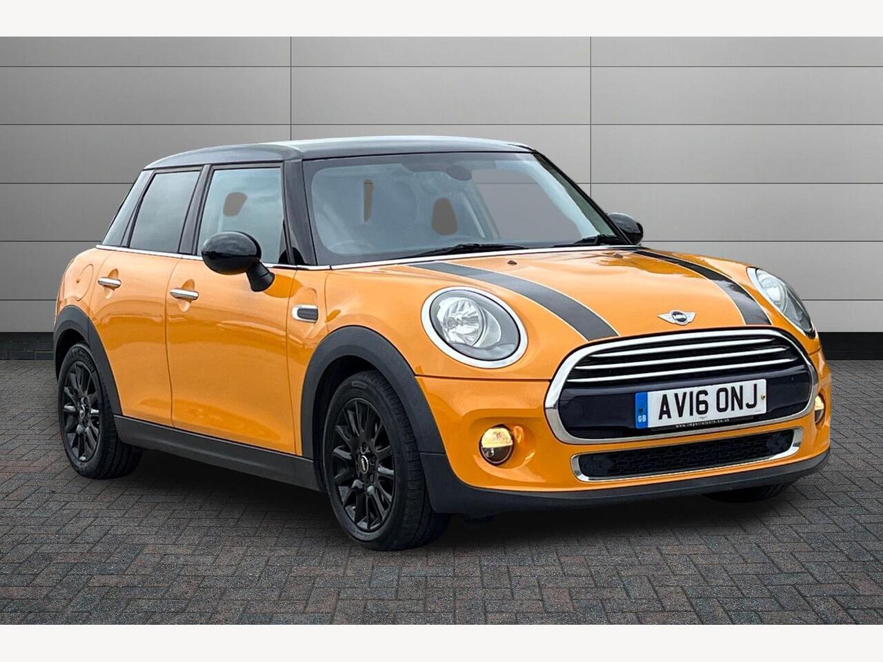 Main listing image - MINI Hatchback 5dr