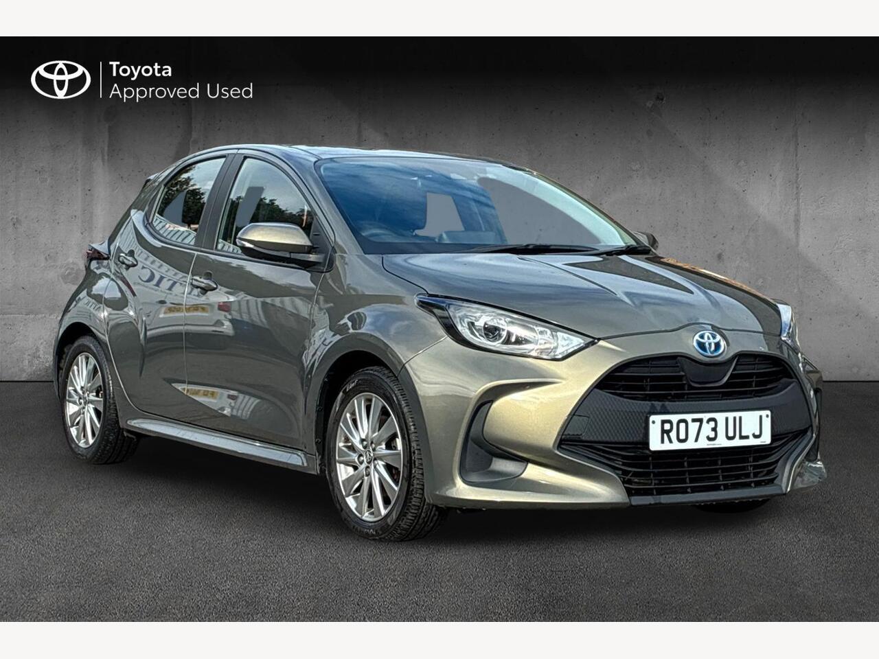 Main listing image - Toyota Yaris