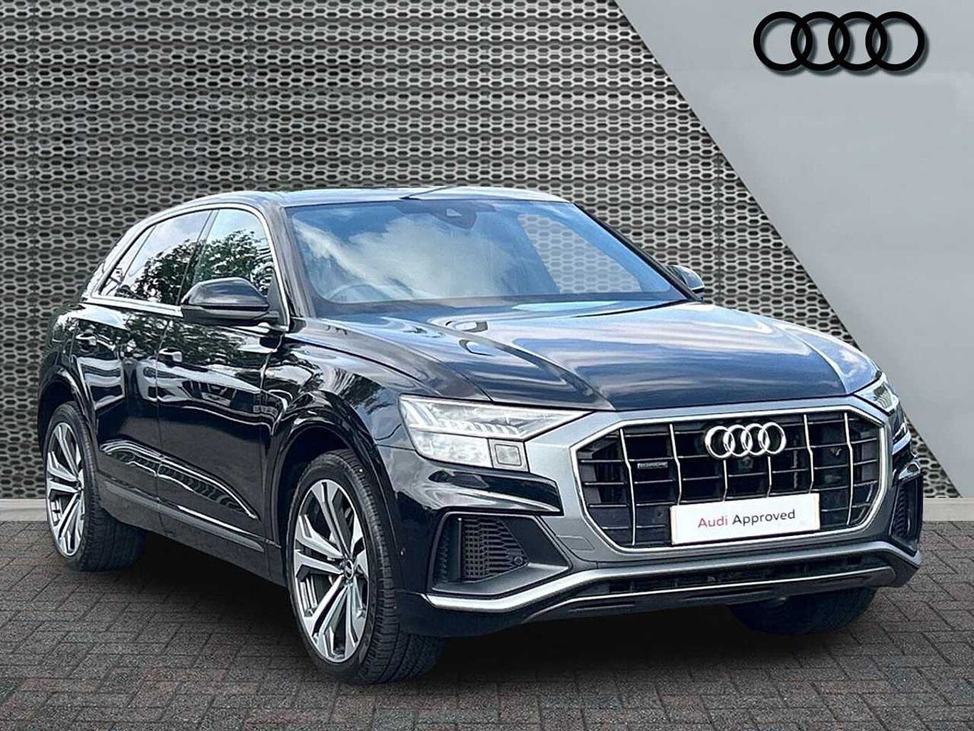 Main listing image - Audi Q8