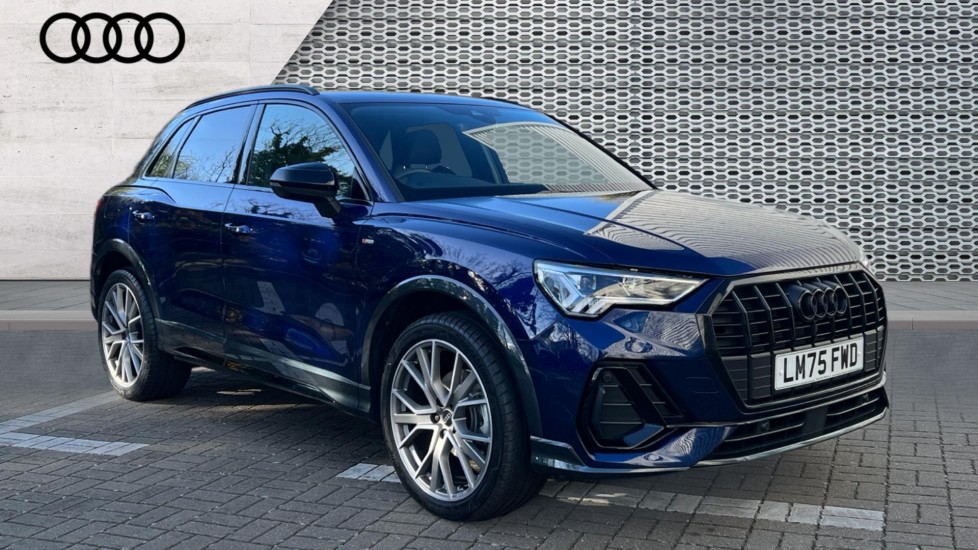 Main listing image - Audi Q3