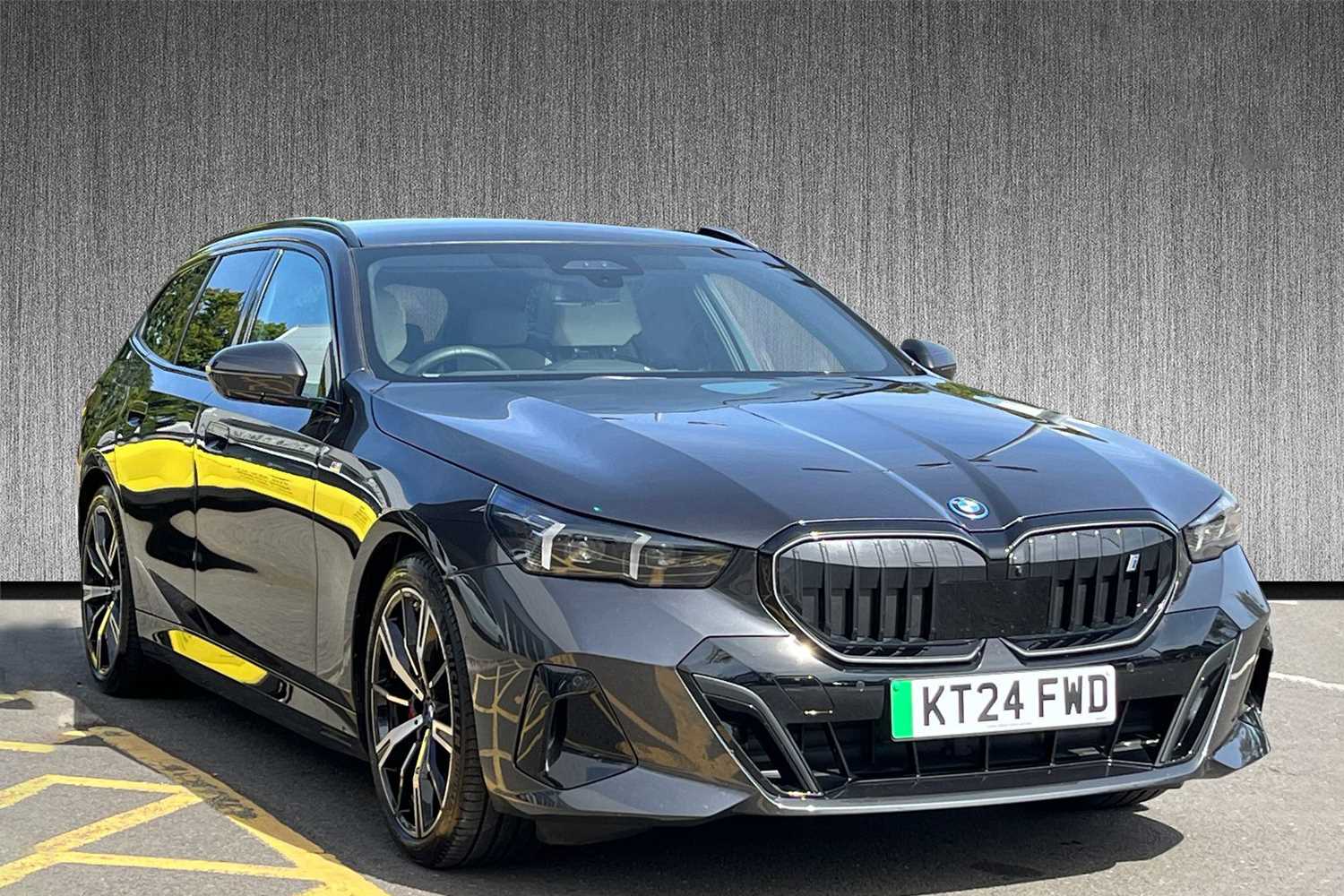 Main listing image - BMW i5