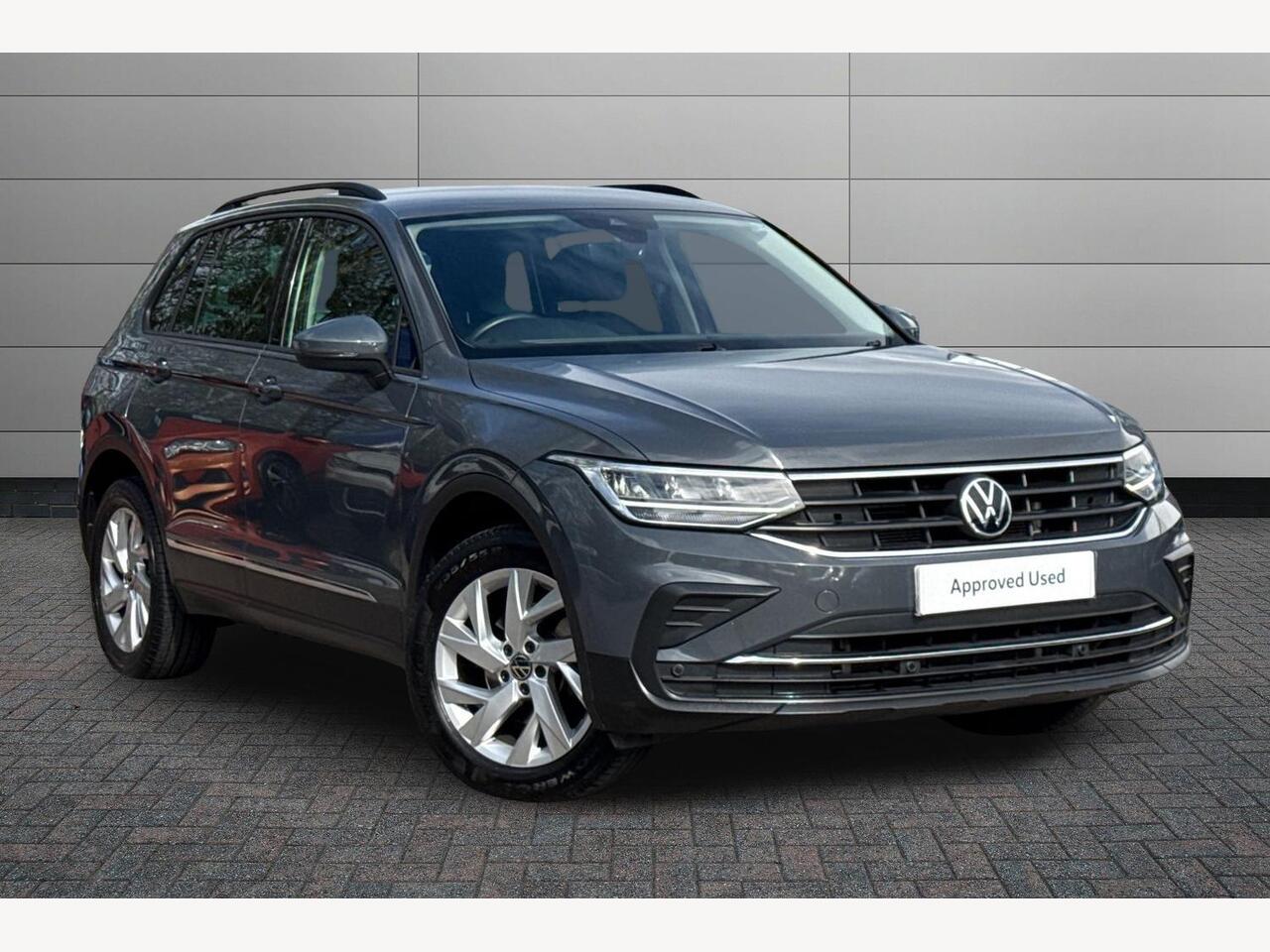 Main listing image - Volkswagen Tiguan