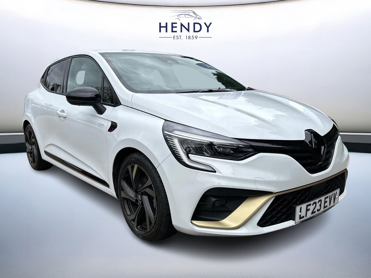 Main listing image - Renault Clio